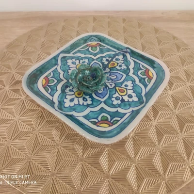 Azure Mosaic Tissue Plate